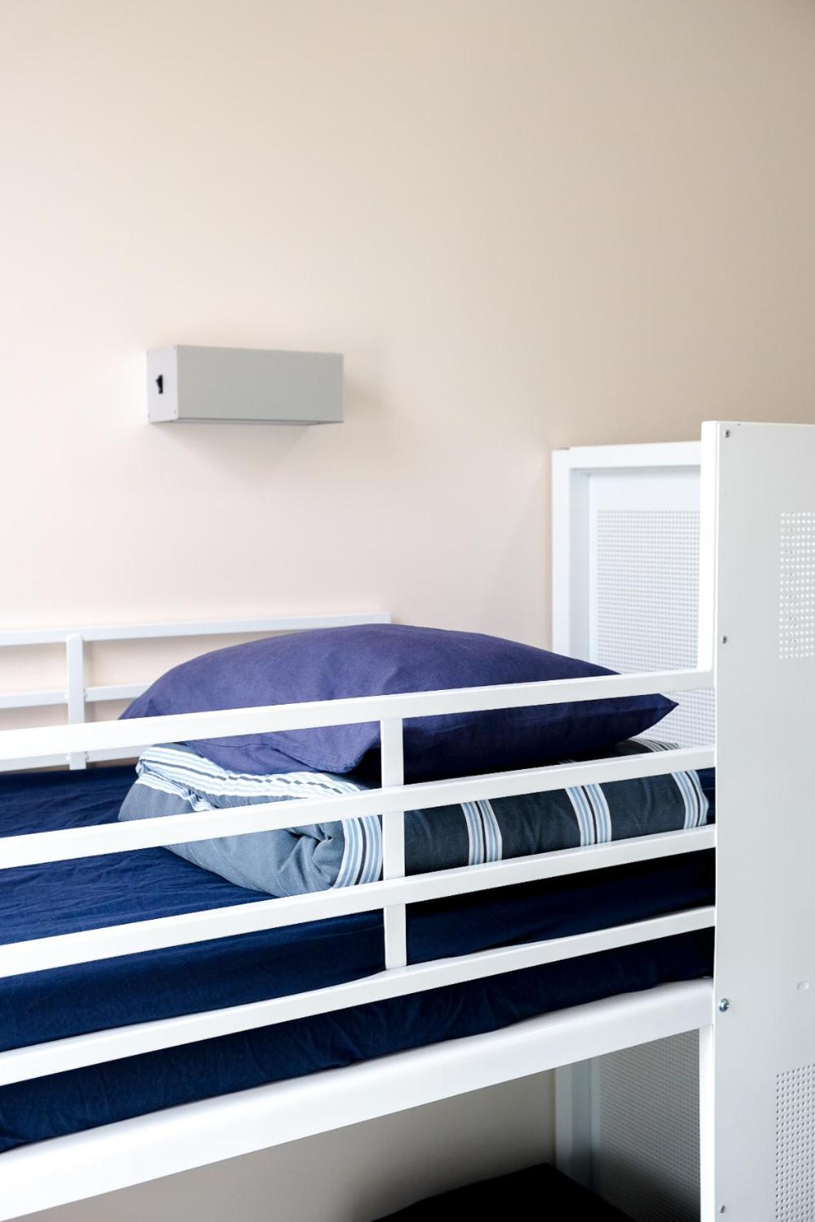 Bed 4-Bed Mixed Dormitory Room age limit 18 40 years old only